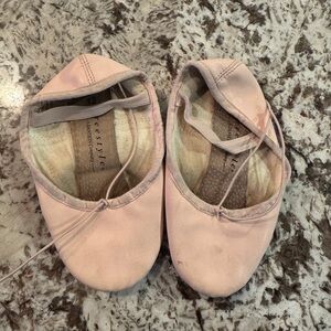 Freestyle size 12 pink ballet shoes